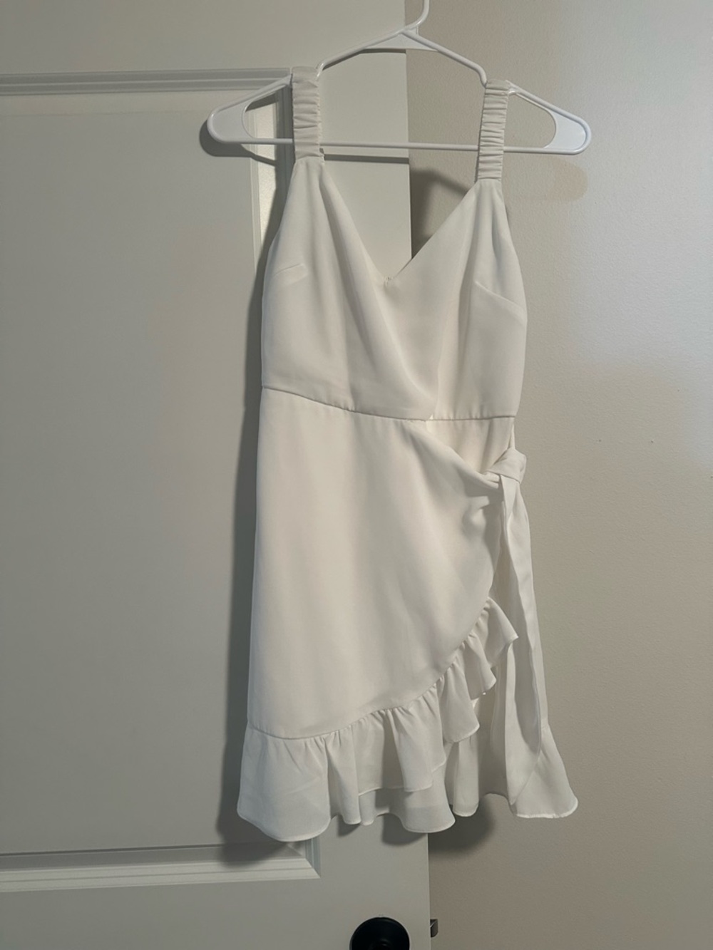Womens never worn size small Altr’d State dress / perfect for graduation